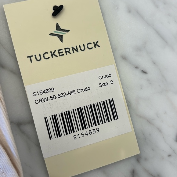 Women's Tuckernuck Pleated Felix Shorts in Crudo (Cream), Size 2 - Picture 3 of 6